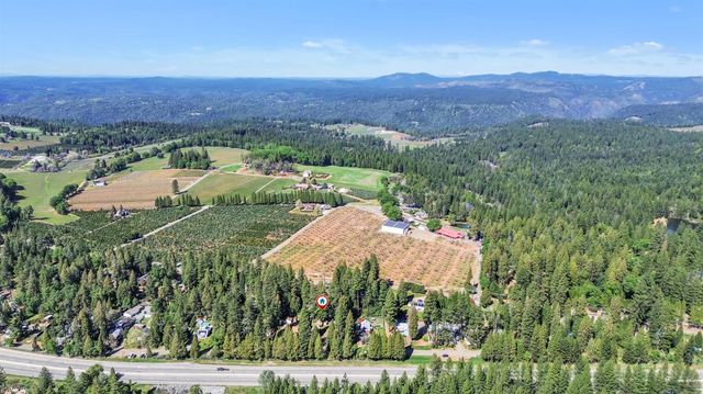 3037 Five Mile Rd, Placerville, CA 95667