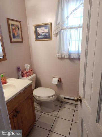 2035 ELBOW LN, Allentown, PA 18103