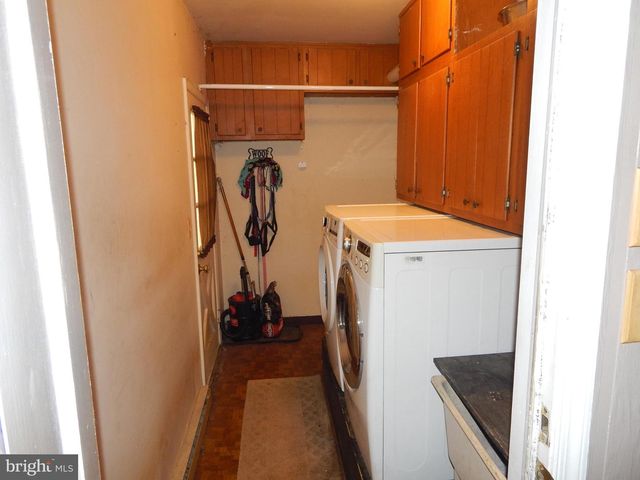 2035 ELBOW LN, Allentown, PA 18103