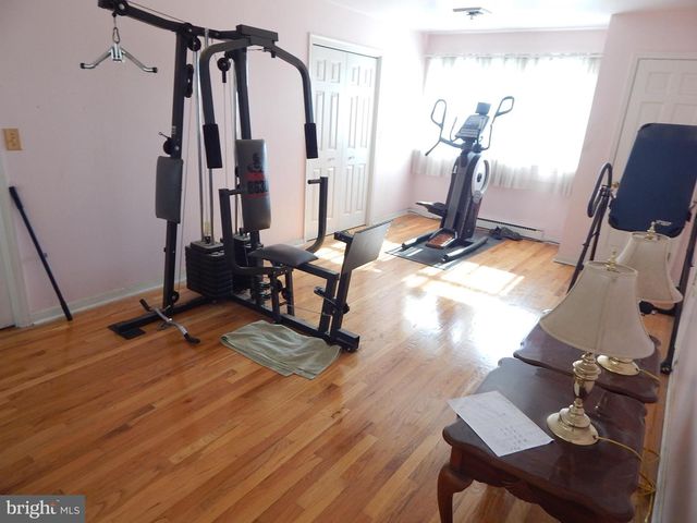 2035 ELBOW LN, Allentown, PA 18103