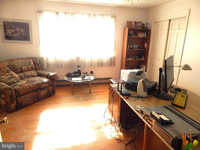 2035 ELBOW LN, Allentown, PA 18103