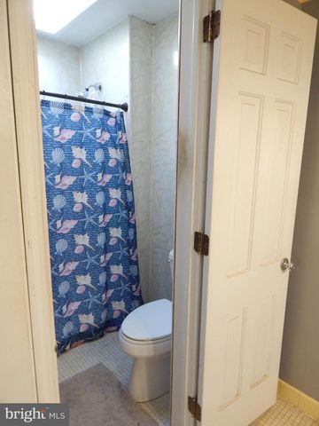 2035 ELBOW LN, Allentown, PA 18103