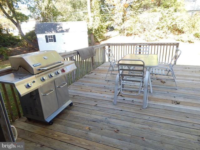 2035 ELBOW LN, Allentown, PA 18103