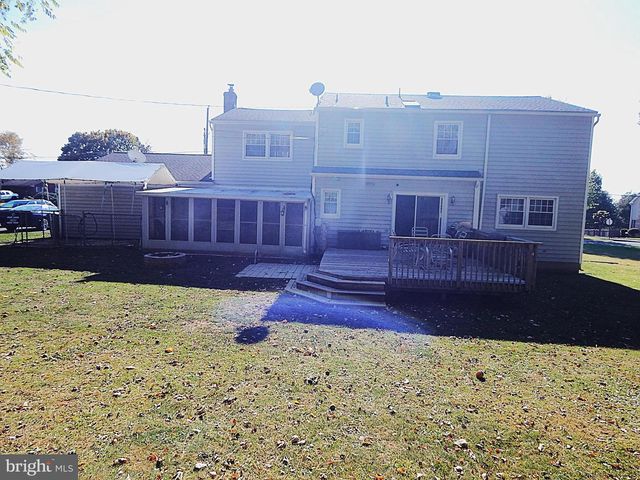 2035 ELBOW LN, Allentown, PA 18103