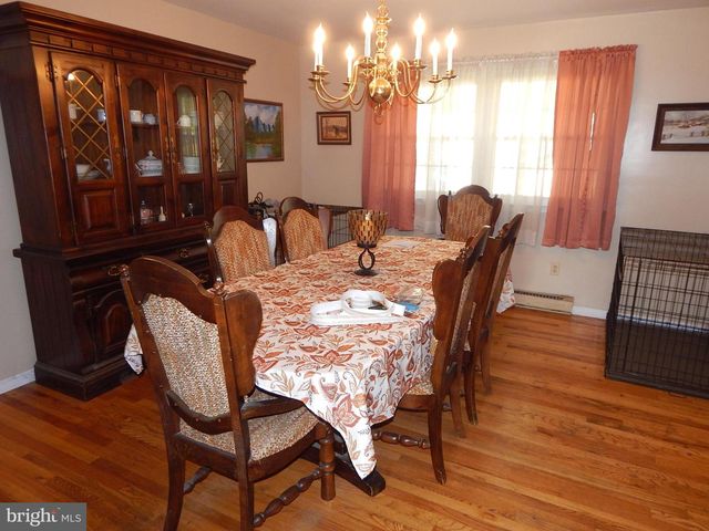 2035 ELBOW LN, Allentown, PA 18103