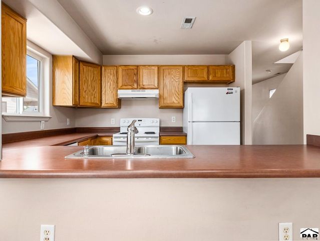 1423 Palmer Ave, Pueblo, CO 81004