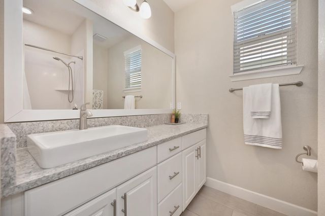 5049 Wood Way, Roseville, CA 95747