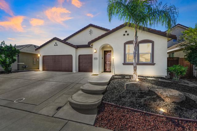 5049 Wood Way, Roseville, CA 95747