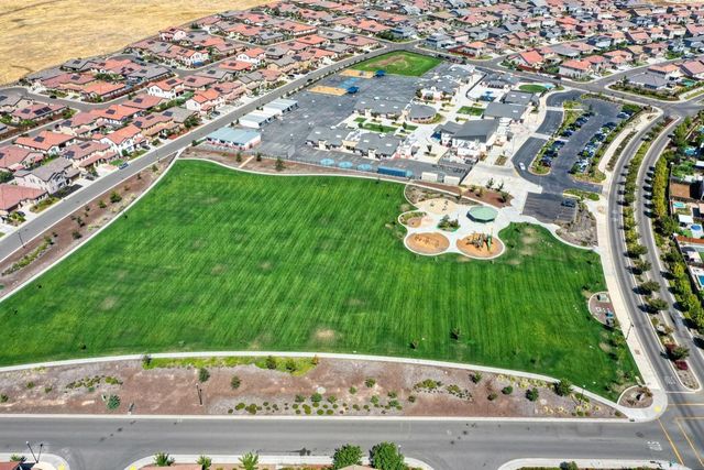 5049 Wood Way, Roseville, CA 95747