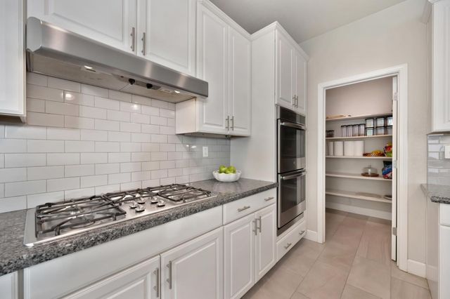 5049 Wood Way, Roseville, CA 95747