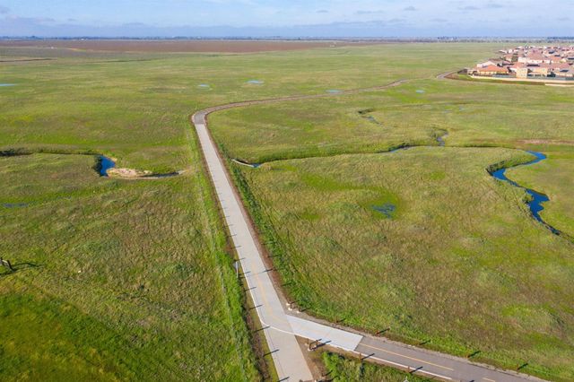 5049 Wood Way, Roseville, CA 95747