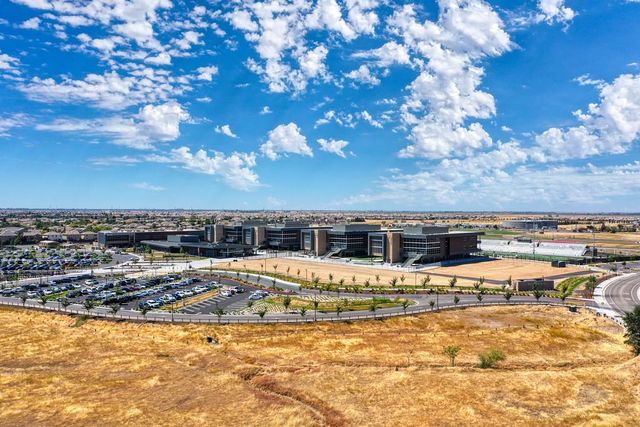 5049 Wood Way, Roseville, CA 95747