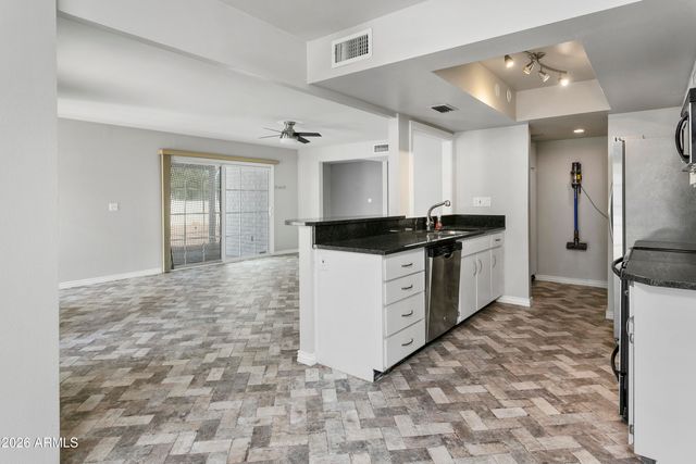 628 E BOCA RATON Road, Phoenix, AZ 85022