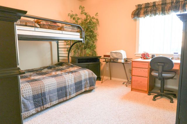 26 Pine Court, Eagle Point, OR 97524