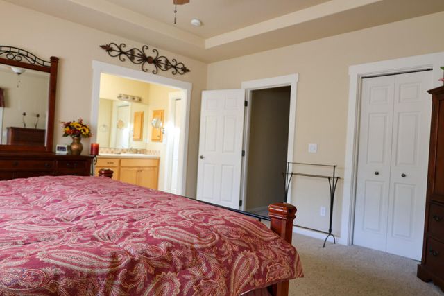 26 Pine Court, Eagle Point, OR 97524