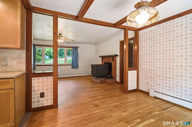 19 Crestwood Road, Monroe, CT 06468