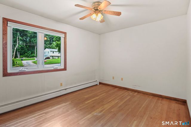 19 Crestwood Road, Monroe, CT 06468