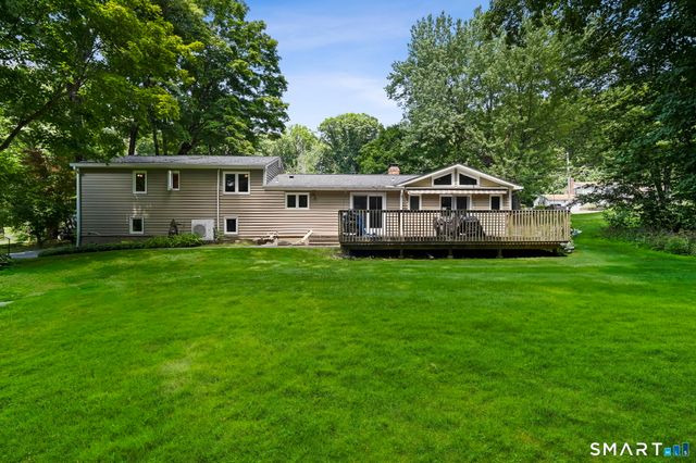 19 Crestwood Road, Monroe, CT 06468