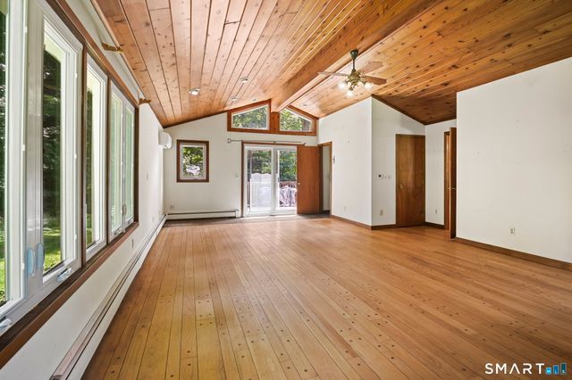 19 Crestwood Road, Monroe, CT 06468