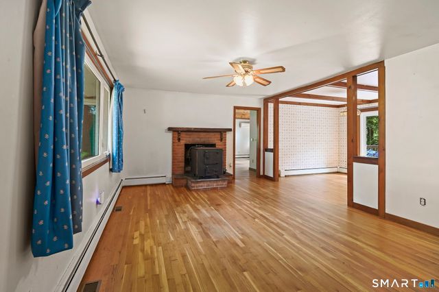 19 Crestwood Road, Monroe, CT 06468