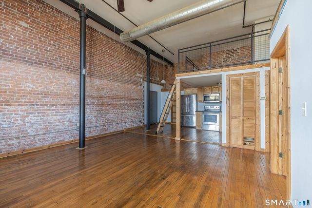 325 Myrtle Avenue 1102, Bridgeport, CT 06604