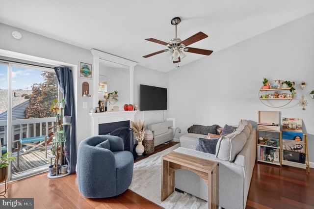 2052 LUCAS LN, Voorhees, NJ 08043