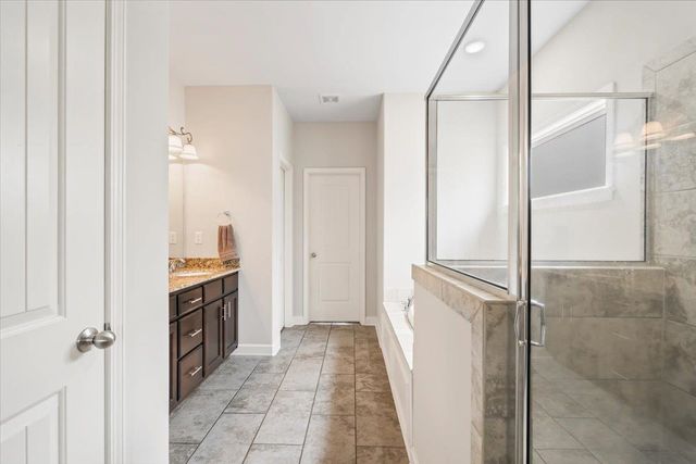 6303 CREEKSIDE LAKE DR, Arlington, TN 38002