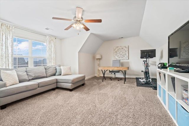 6303 CREEKSIDE LAKE DR, Arlington, TN 38002