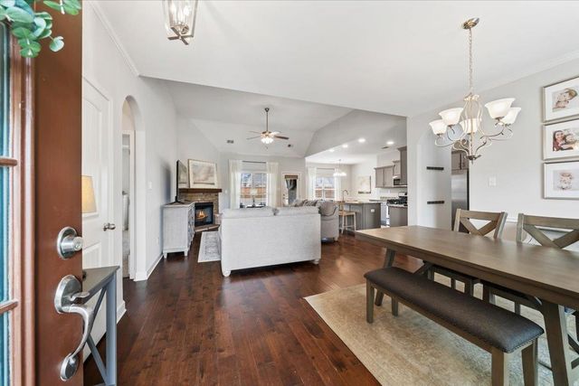 6303 CREEKSIDE LAKE DR, Arlington, TN 38002