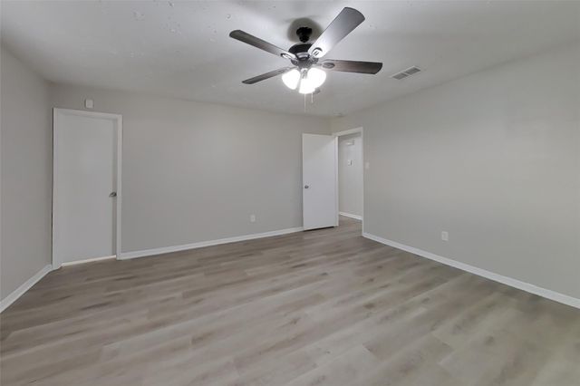 2211 Rambling Brook Drive, Spring Branch, TX 77373