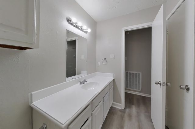2211 Rambling Brook Drive, Spring Branch, TX 77373