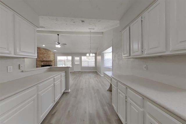2211 Rambling Brook Drive, Spring Branch, TX 77373