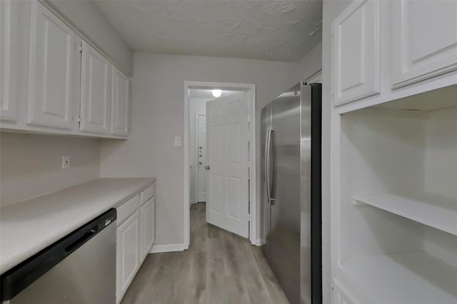 2211 Rambling Brook Drive, Spring Branch, TX 77373