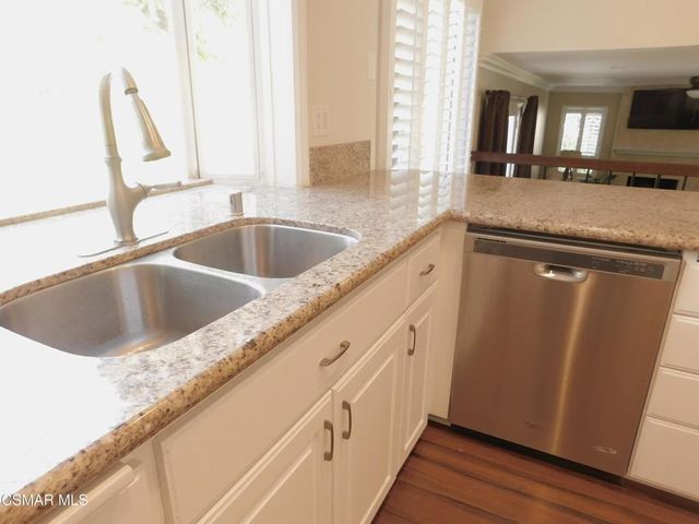 467 Sundance Street, Thousand Oaks, CA 91360