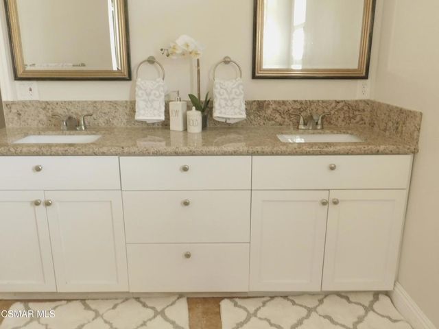 467 Sundance Street, Thousand Oaks, CA 91360