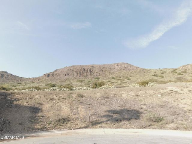 467 Sundance Street, Thousand Oaks, CA 91360