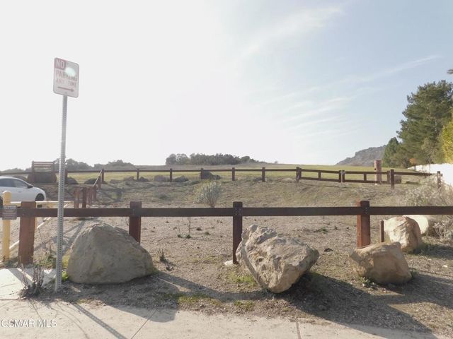 467 Sundance Street, Thousand Oaks, CA 91360