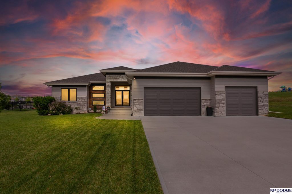 10317 S 188 Street, Omaha, NE 68136