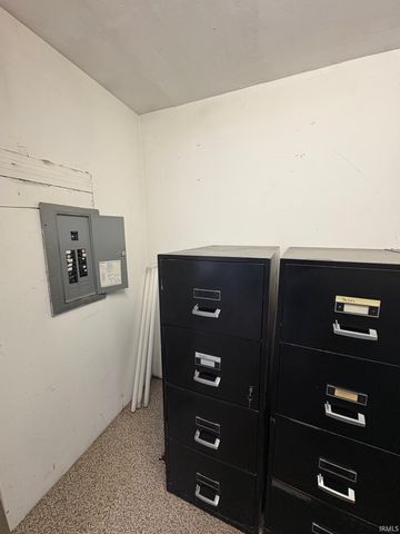 1328 W 2ND Street, Marion, IN 46952