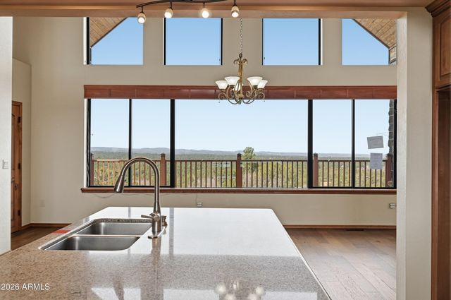 1561 S CANYON RIDGE Trail, Show Low, AZ 85901