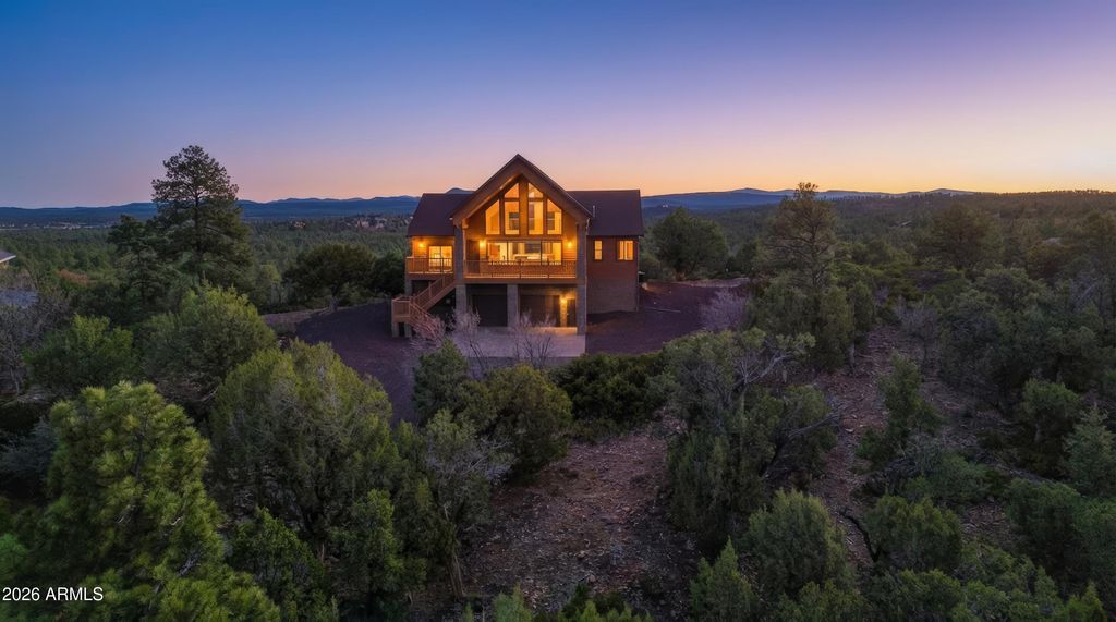 1561 S CANYON RIDGE Trail, Show Low, AZ 85901