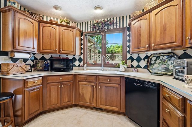 2534 Oakmoor Lane, Miami Twp, OH 45459