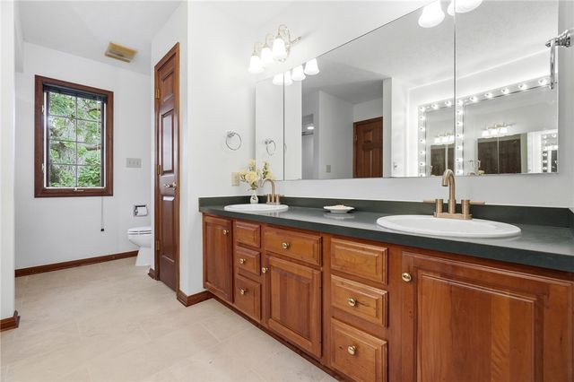 2534 Oakmoor Lane, Miami Twp, OH 45459
