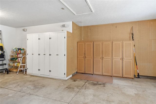 2534 Oakmoor Lane, Miami Twp, OH 45459