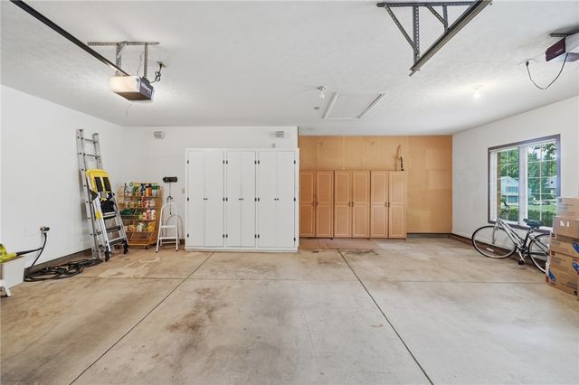 2534 Oakmoor Lane, Miami Twp, OH 45459