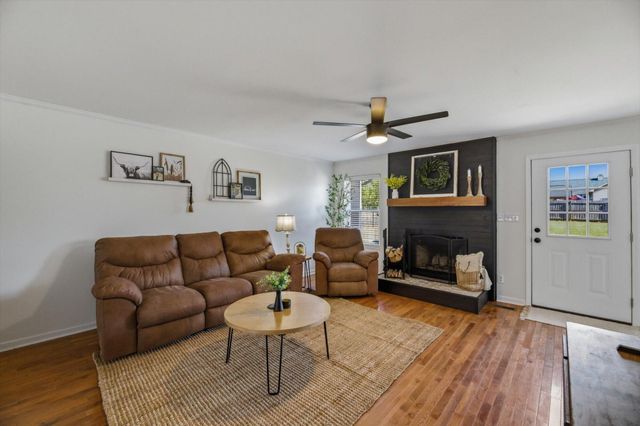 2727 Kenwood Drive, Athens, TN 37303