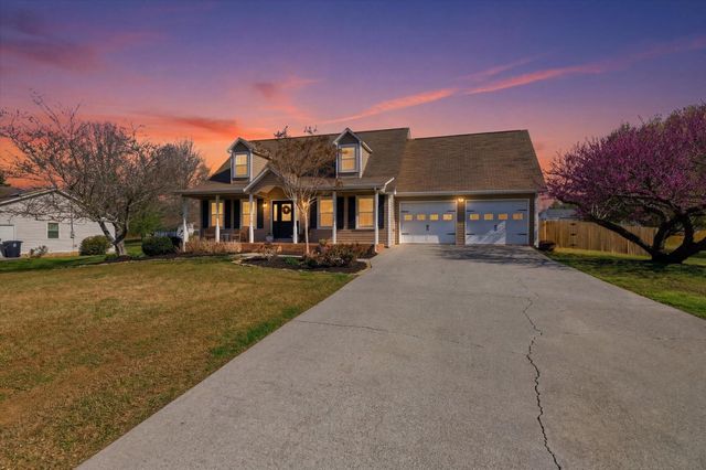2727 Kenwood Drive, Athens, TN 37303