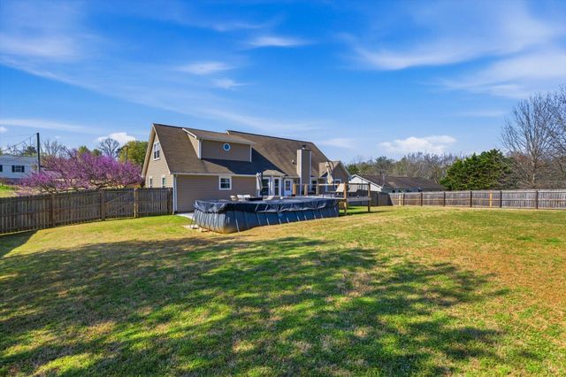 2727 Kenwood Drive, Athens, TN 37303