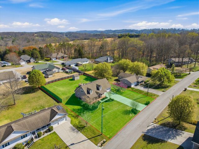 2727 Kenwood Drive, Athens, TN 37303