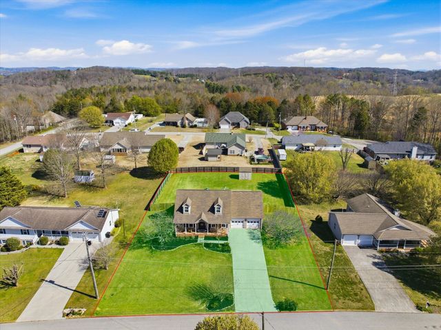 2727 Kenwood Drive, Athens, TN 37303